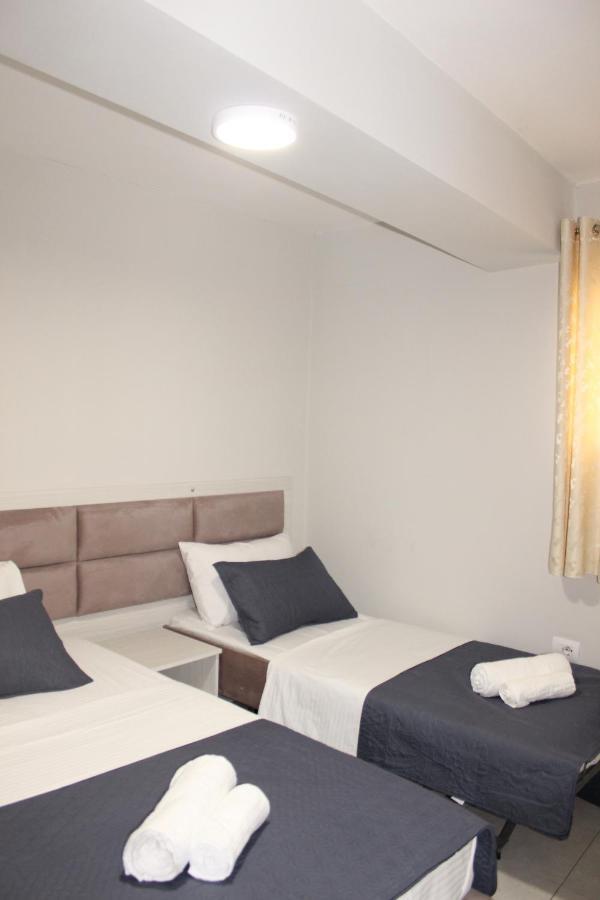 Bebi Hotel And Apartments Sarande Exterior photo