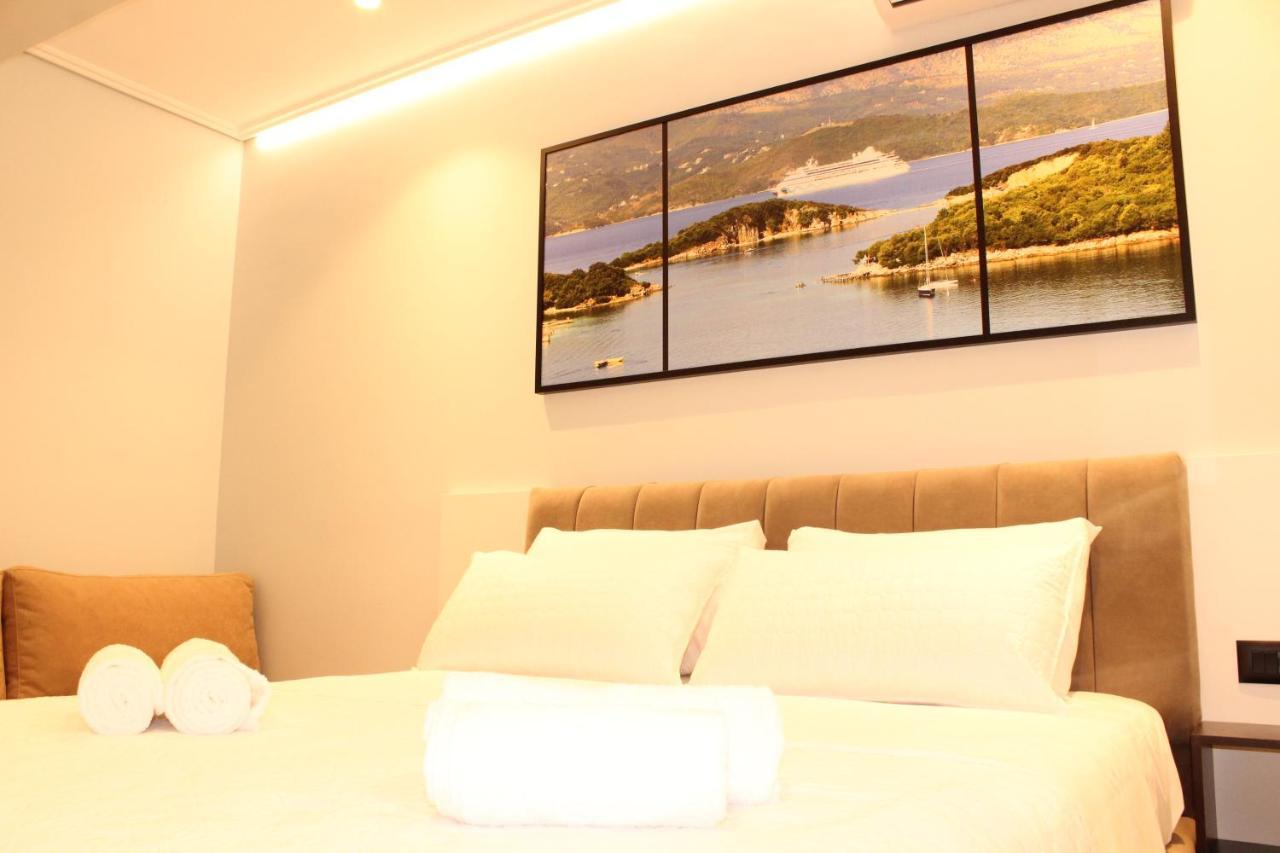 Bebi Hotel And Apartments Sarande Exterior photo
