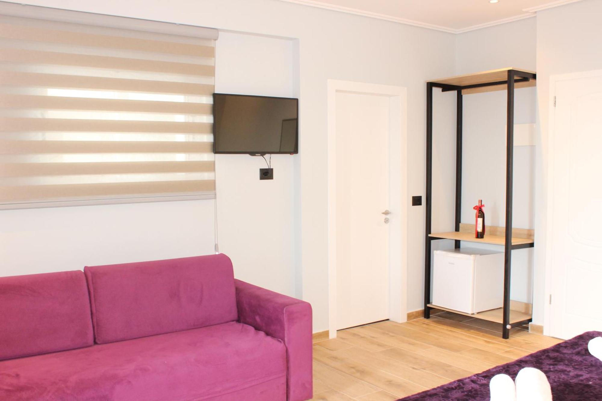 Bebi Hotel And Apartments Sarande Exterior photo
