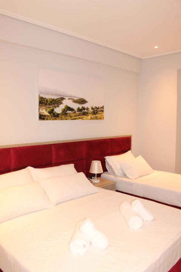 Bebi Hotel And Apartments Sarande Exterior photo