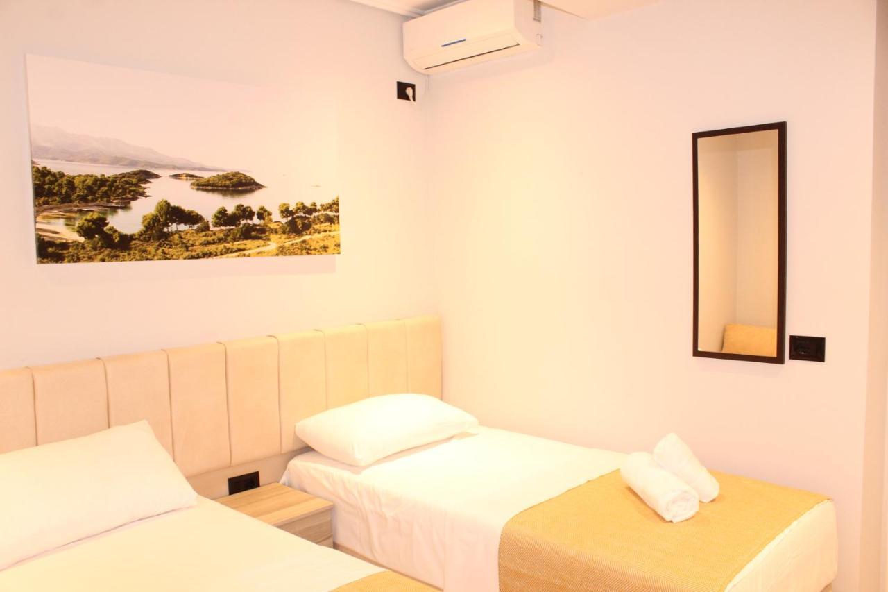 Bebi Hotel And Apartments Sarande Exterior photo