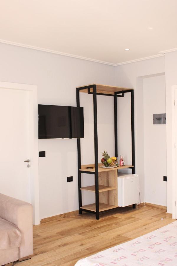 Bebi Hotel And Apartments Sarande Exterior photo
