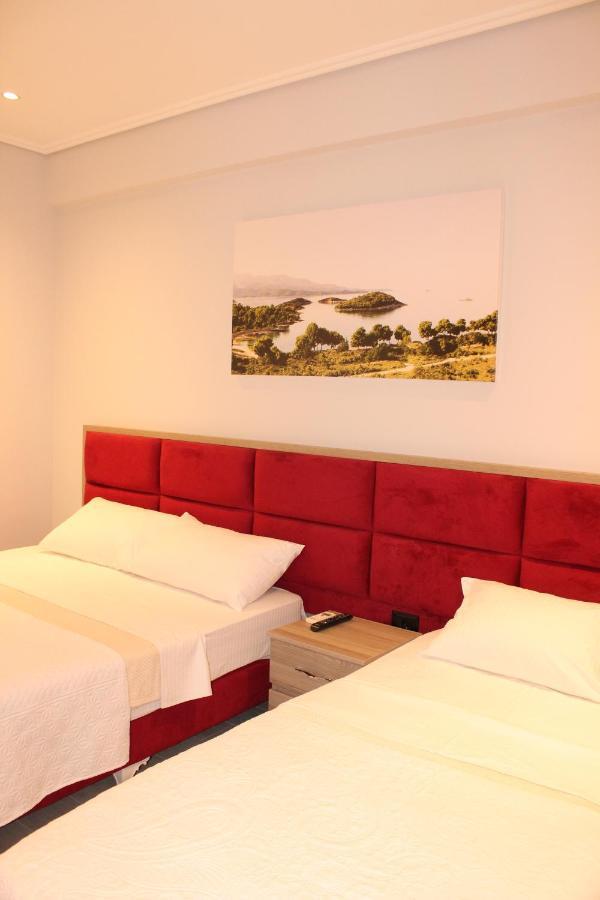 Bebi Hotel And Apartments Sarande Exterior photo