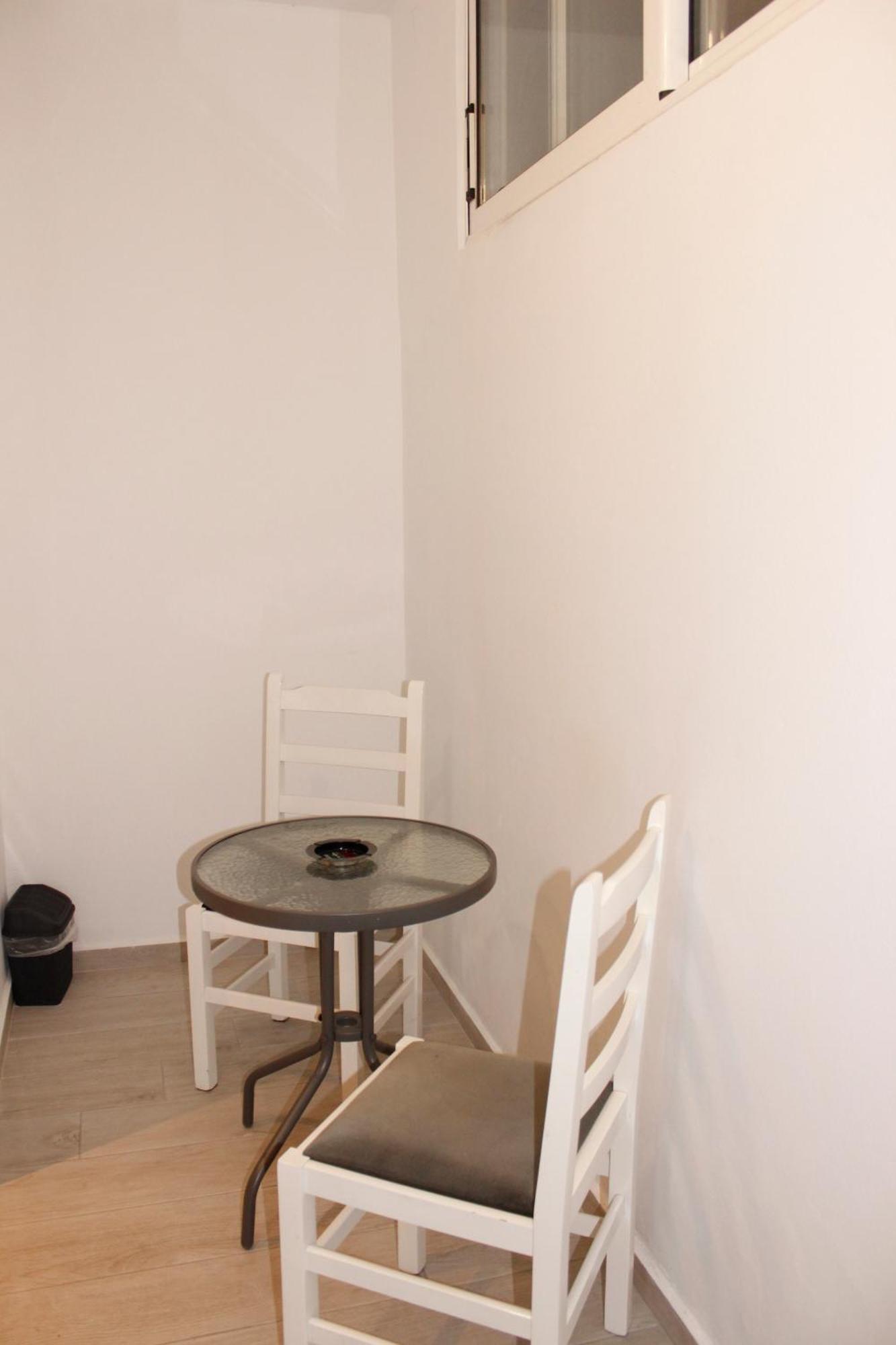 Bebi Hotel And Apartments Sarande Exterior photo