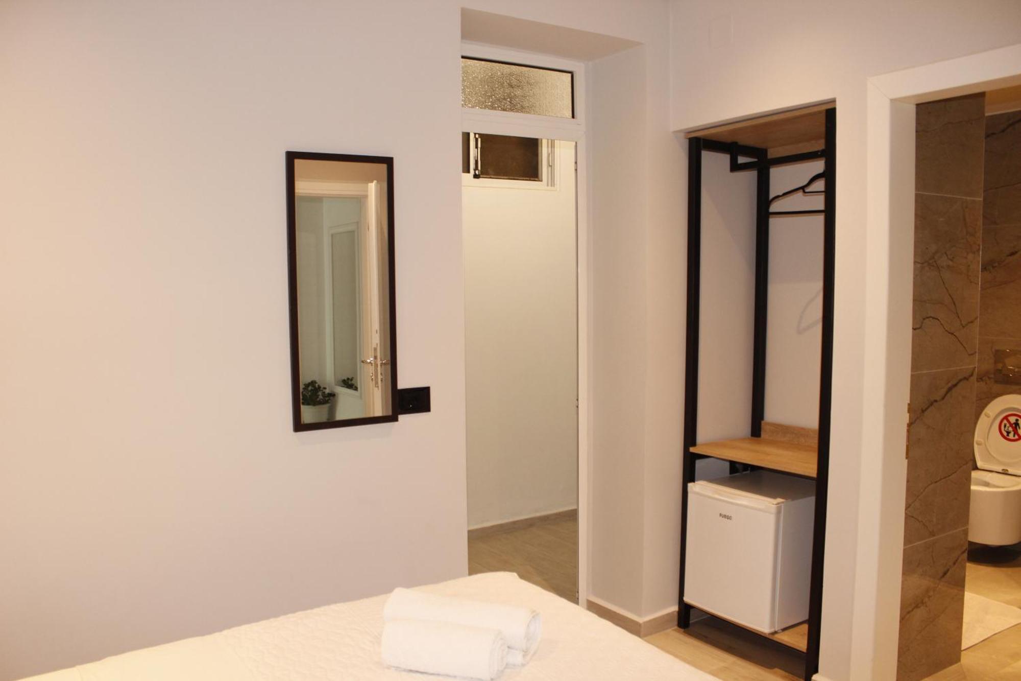 Bebi Hotel And Apartments Sarande Exterior photo