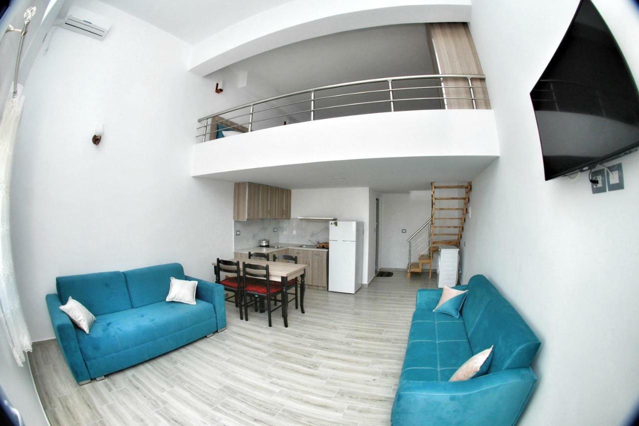 Bebi Hotel And Apartments Sarande Exterior photo
